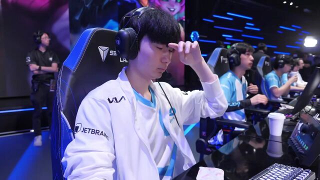 英雄联盟S16入围赛 C9 vs KC_04