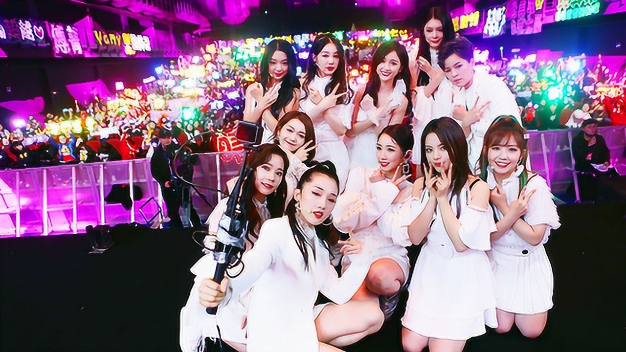 《livemusic 2018》火箭少女101飞行首唱会·成都:成团首专ep《撞》初