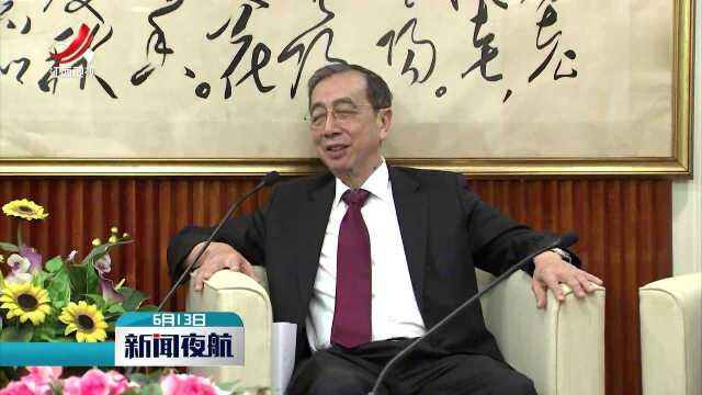 吴忠琼率队走访澳门中华总商会会长马有礼