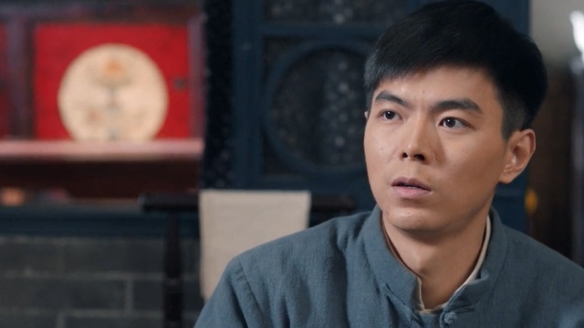 《老酒馆》第35集03:小尊来替爸爸和爷爷给桦子赔礼道歉,却被小棉袄