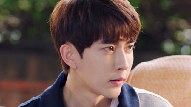 《青春抛物线》第8集02:安晏对安乐说自己有喜欢的人了,安晏喜欢的人