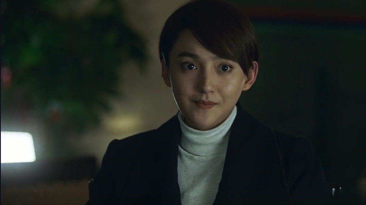 第二十四集02:秦明去咖啡吧赴王伶俐之约,王伶俐告诉秦明有一部恐怖