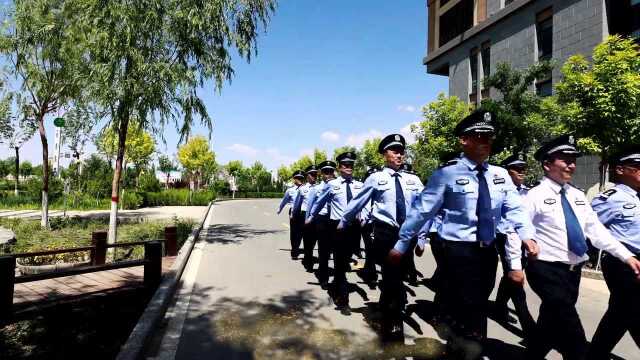 新疆生产建设兵团第二师铁门关市《中国人民警察警歌》