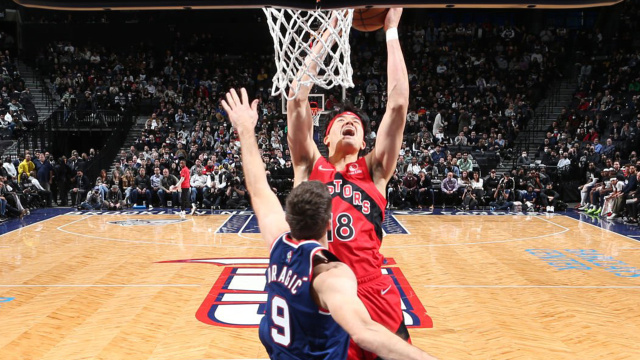 渡边雄太快攻暴力隔扣爱德华兹惊艳全场