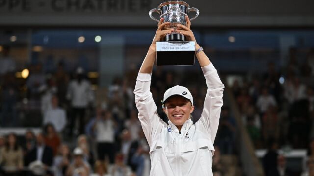 斯维亚泰克再夺法网女单冠军