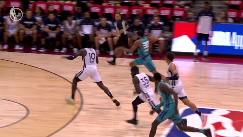 《NBA全场集锦》看我将功补过！摩尔失误遭断球一路紧追送上排球大帽