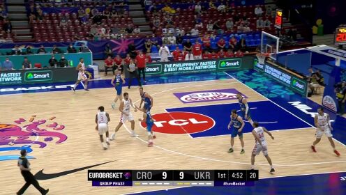 《FIBA》任你怎么防！史密斯轻松喂饼祖巴茨篮下拔起暴扣