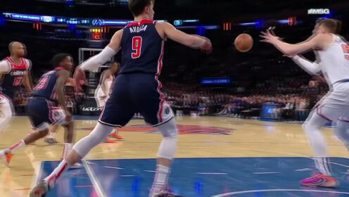 《NBA全场集锦》奎克利炮弹式直塞撕裂防线 哈滕不负众望打成2+1