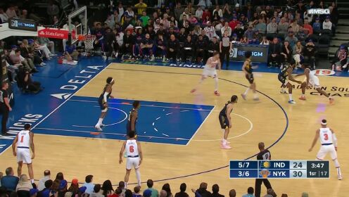 《NBA全场集锦》哈腾脑后长眼给出妙传 托平底线切入反身爆扣