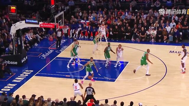 NBA：波神溜底线接怀特妙传空接暴扣得手