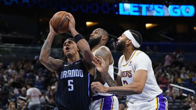 湖人vs魔术五佳球 班凯罗一人单吃詹眉 萨格斯穿裆戏耍拉塞尔