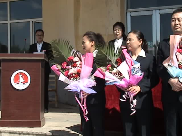 尚志市逸夫学校2017届高三毕业典礼