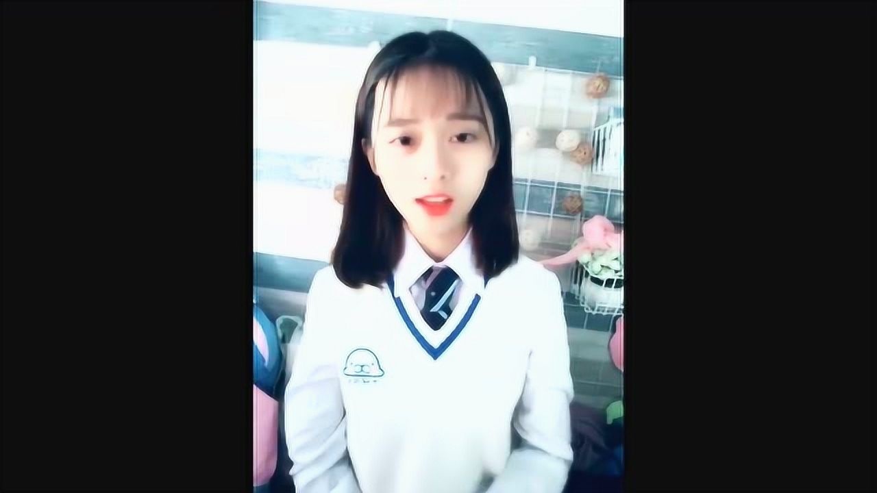 初中小女生自拍，现在都这么好看了，长大还得了吗？_高清