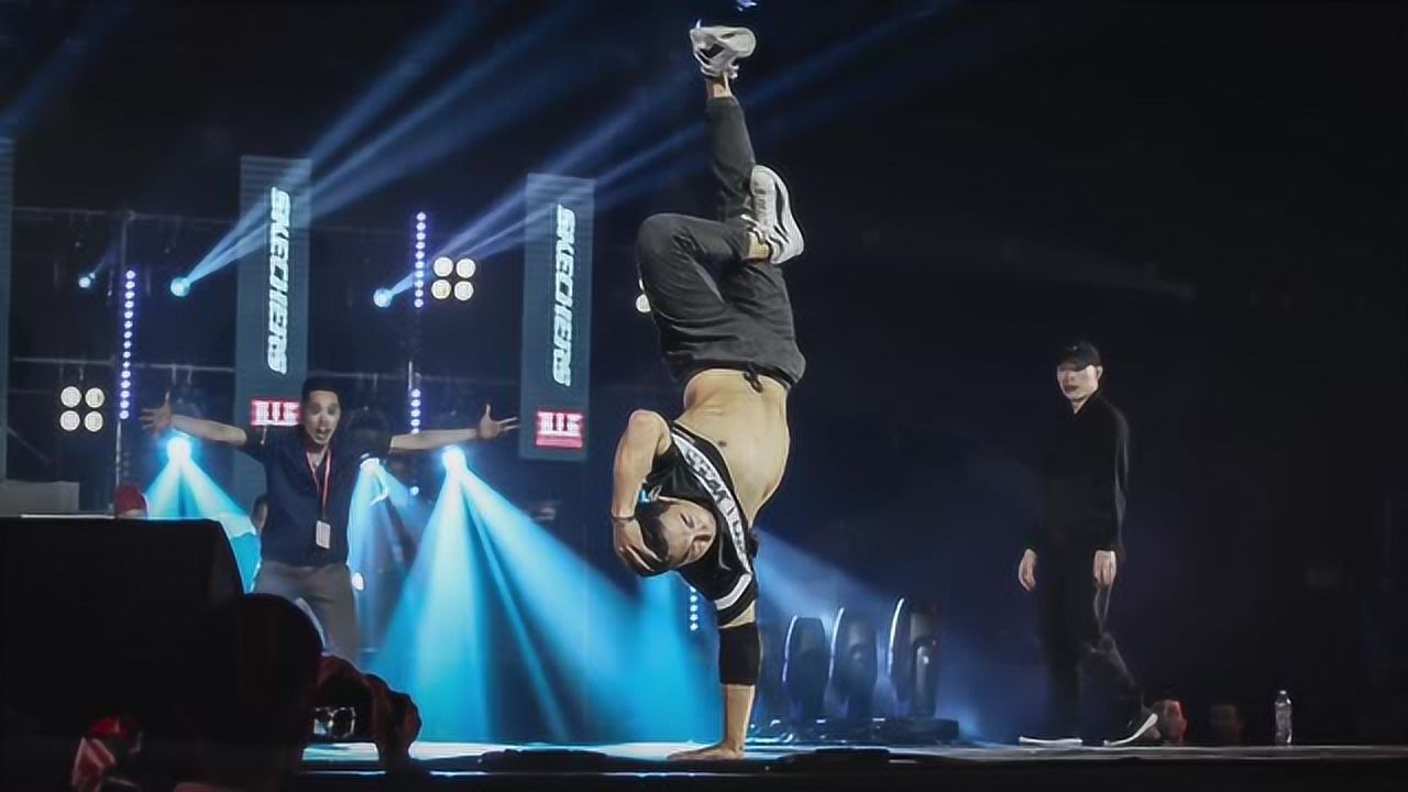 bboy秀恩爱爱动作图片