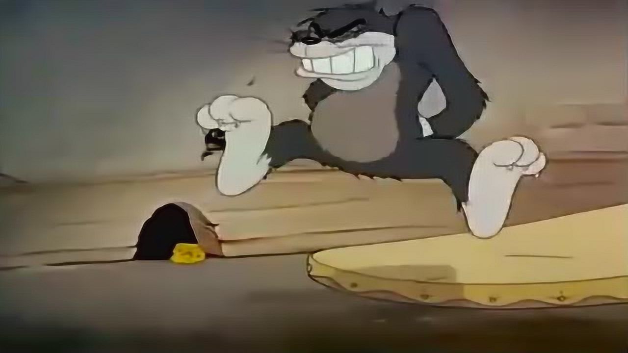 汤姆猫诱敌之计暴露被杰瑞鼠揍得嗷嗷叫