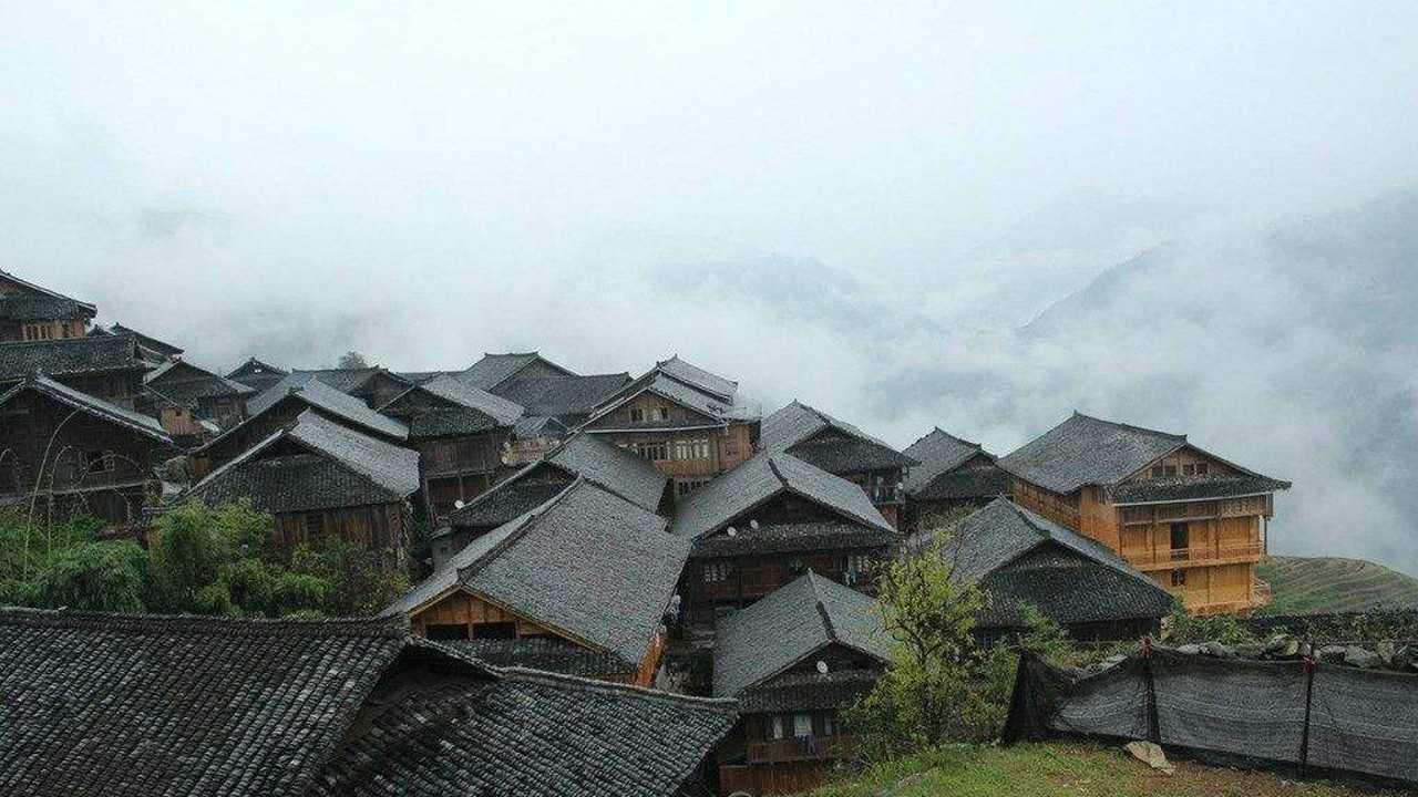 清朝一小山村,日本人说此地有诅咒,连续3日猛攻却进不去_腾讯视频