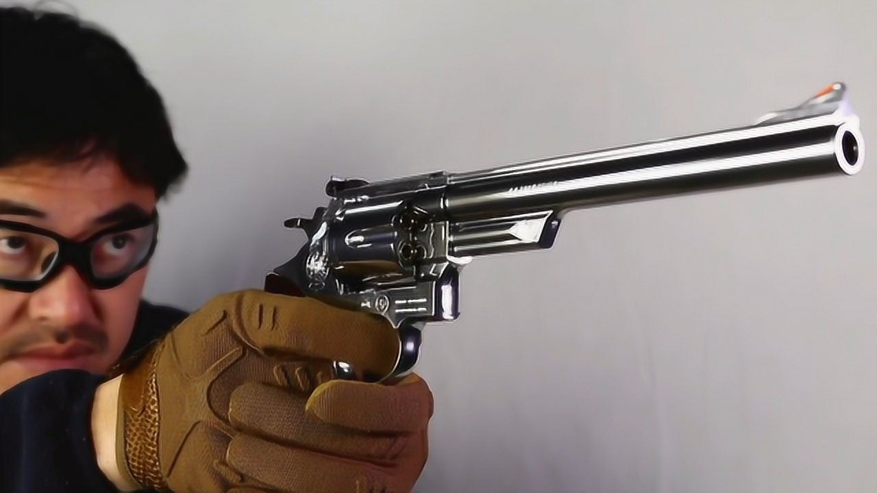 日本超炫版m629bb左轮,外形帅到没话说,五米之内精度尚可!