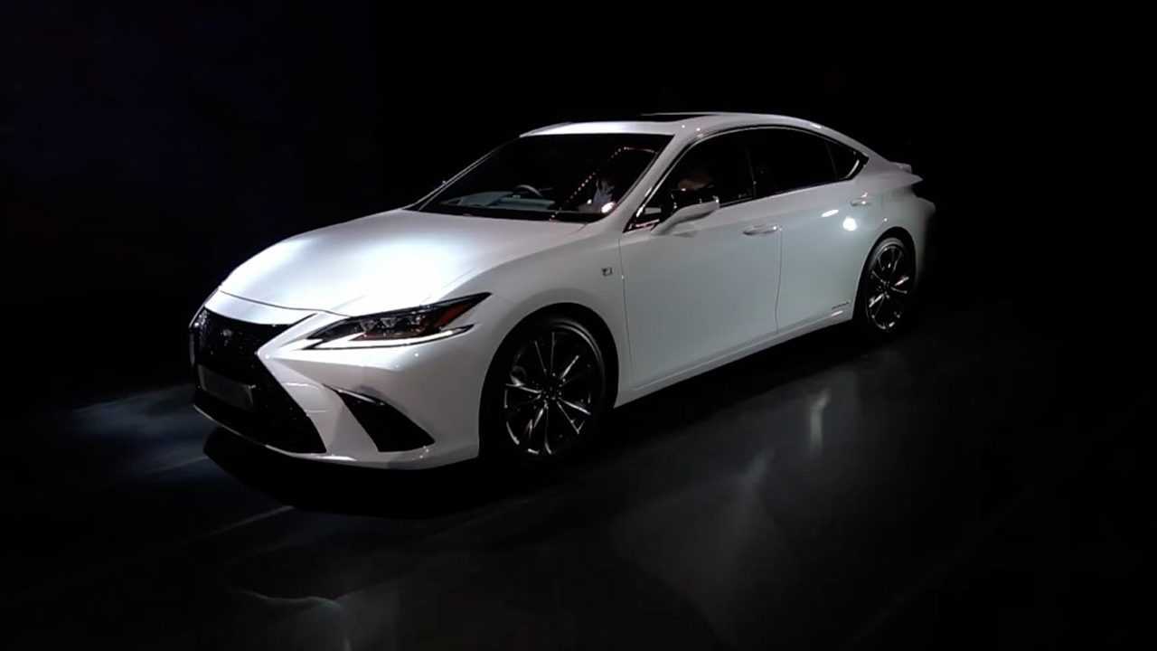 2019款雷克萨斯es300h外观与内饰高清实拍