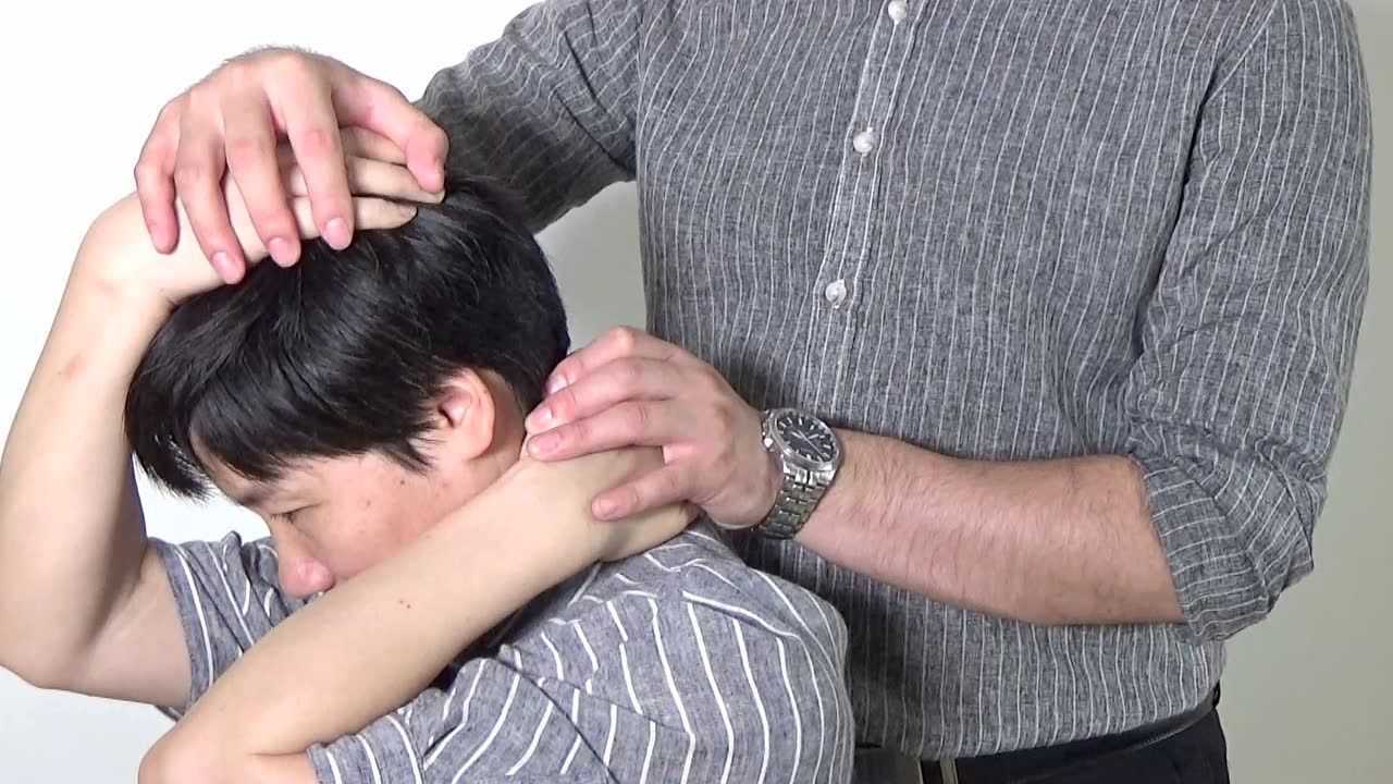 华东医院疼痛科-牵张训练-枕骨下肌群