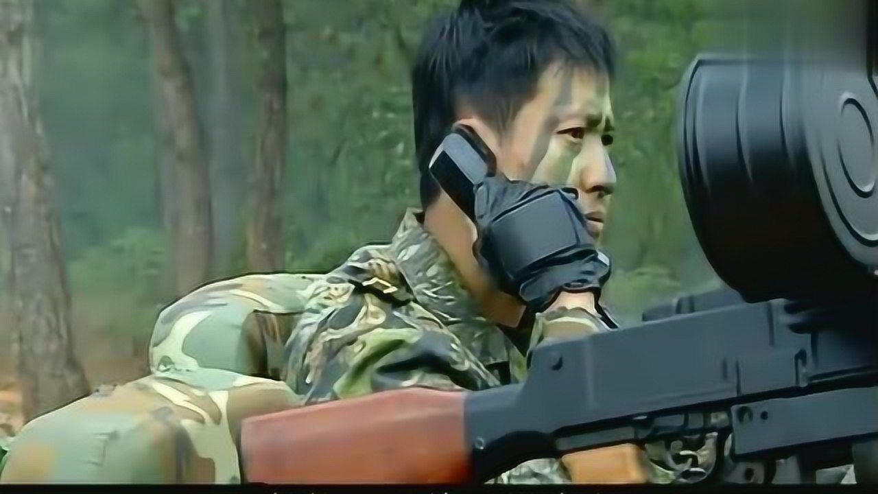 《士兵突击》连长生气自己的兵被抓住, 不等齐桓, 自己开车就走