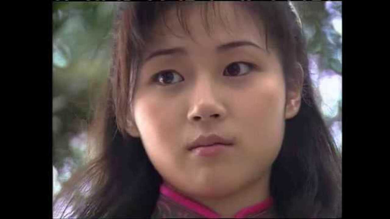 精武门:由美长这么大脚从没这么脏过,陈真给由美把脚擦干净!