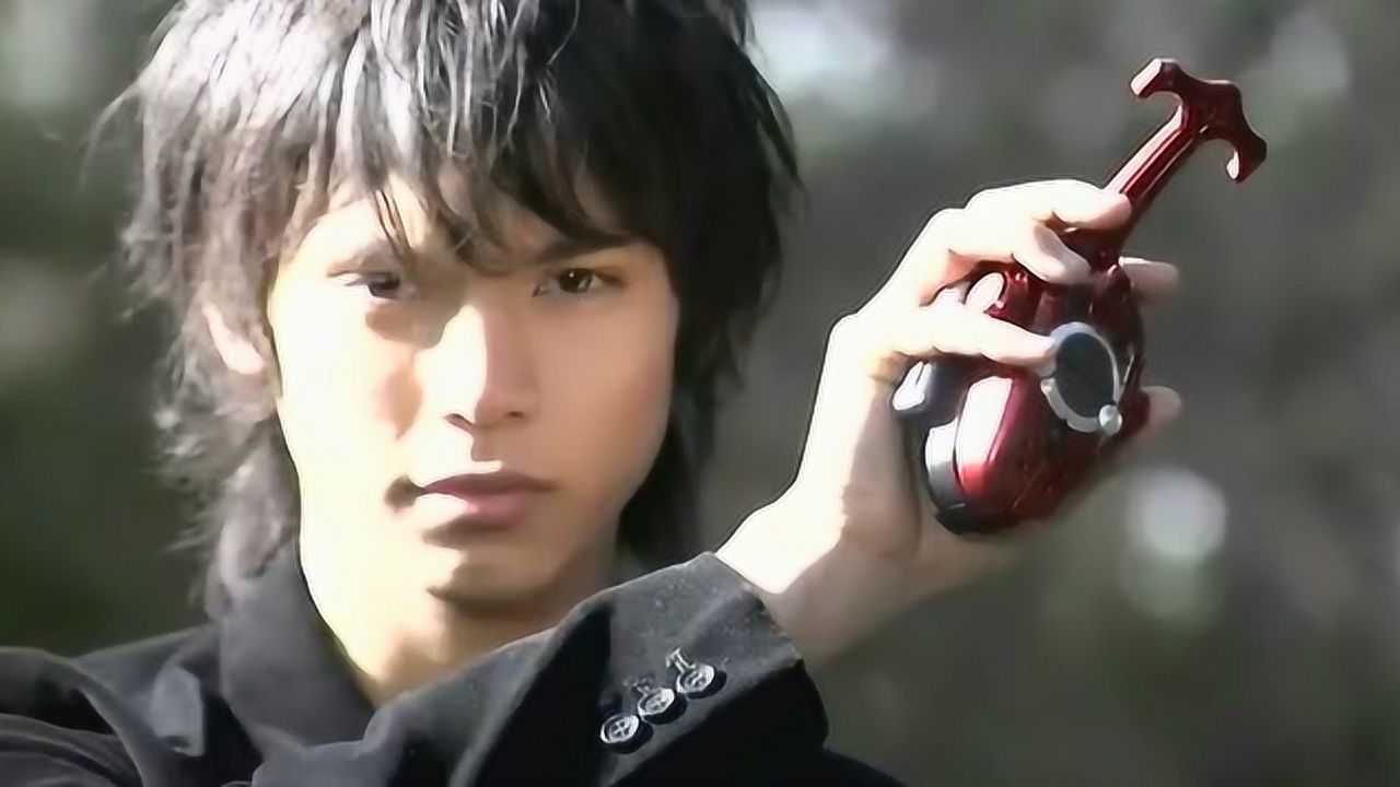 假面骑士此刻天道总司如上帝般降临给予正确指引