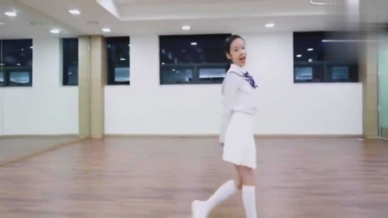 11岁小女孩的跳舞，真是太美了，完全生不出一丝亵渎之心！_高清