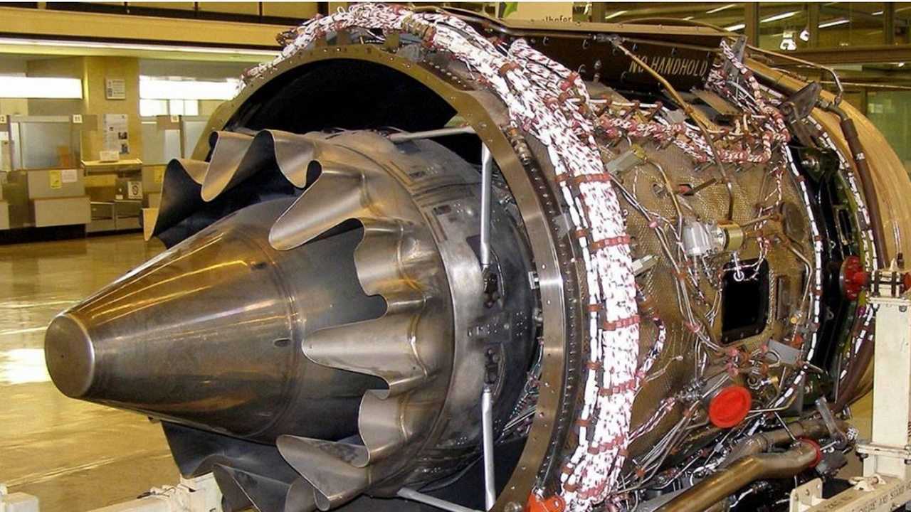 发动机是飞机中技术含量最高的叶片才是发动机研制最难的问题