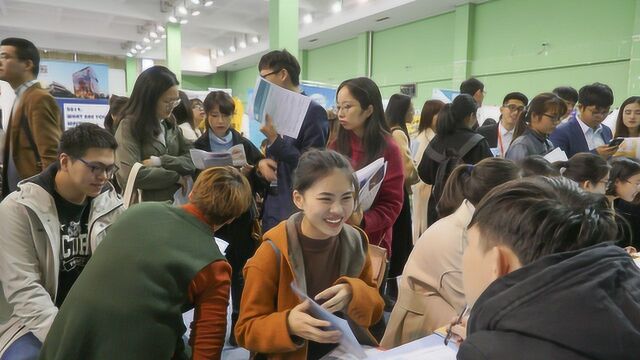 浙江首场商贸类专场招聘会 15000个职位虚位以待