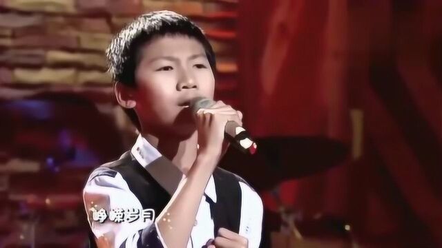 吴俊飞精彩演唱《少年壮志不言愁》韩磊、杨钰莹点赞鼓掌