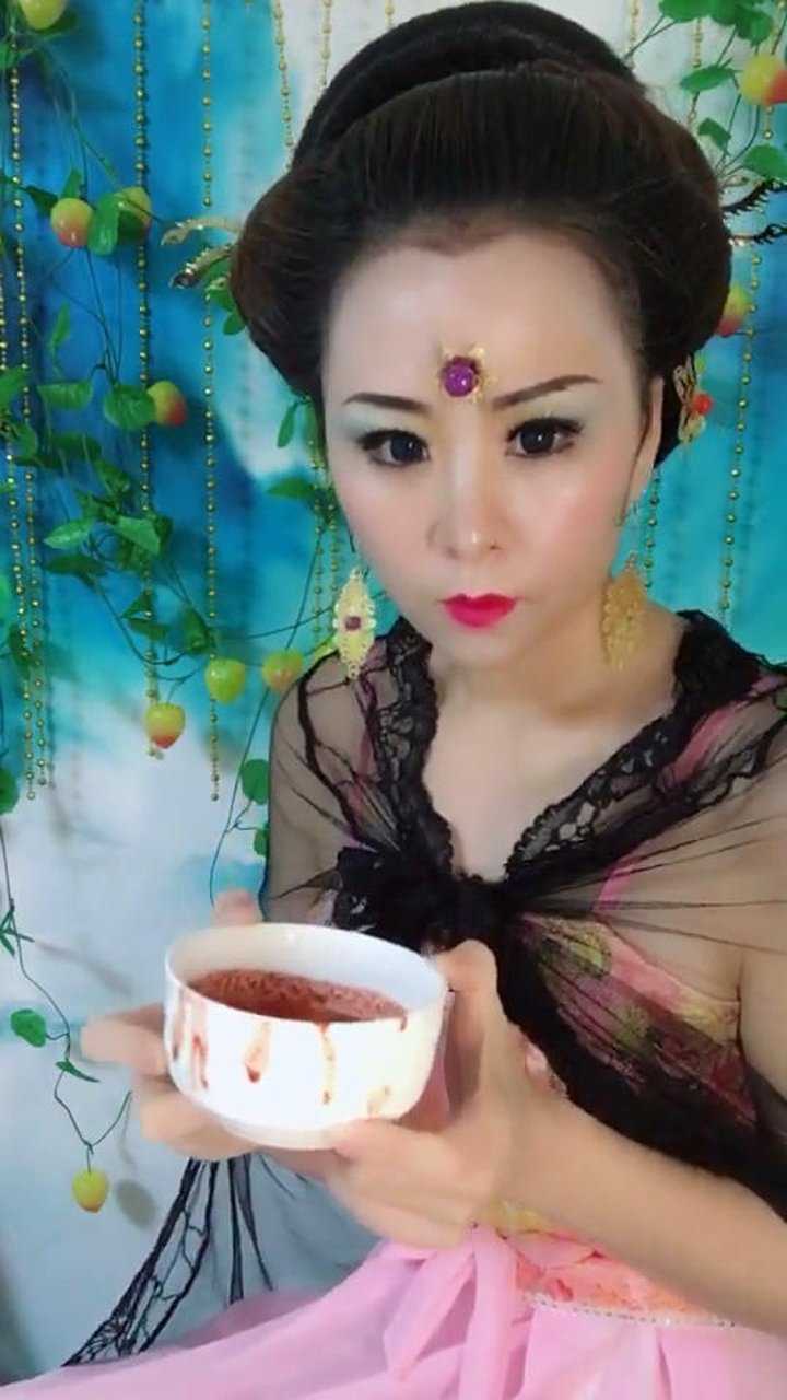 西游记蟒蛇精易容术全过程