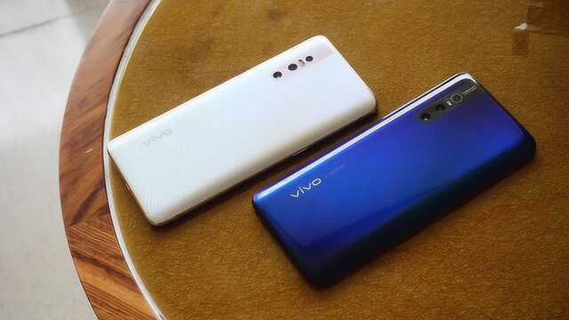 vivo X27上手评测:雀羽纹理颜值独特 升降式前摄自带光效