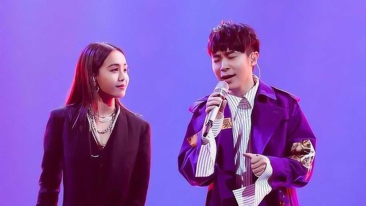 吴青峰蔡依林歌手同台合唱怪美的震撼全场