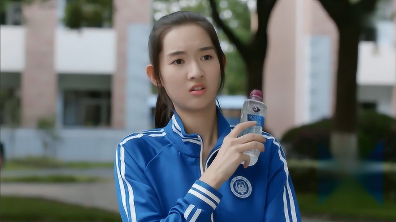 少年派林妙妙一下课就要给妈妈打电话还托邓小琪帮她买饭