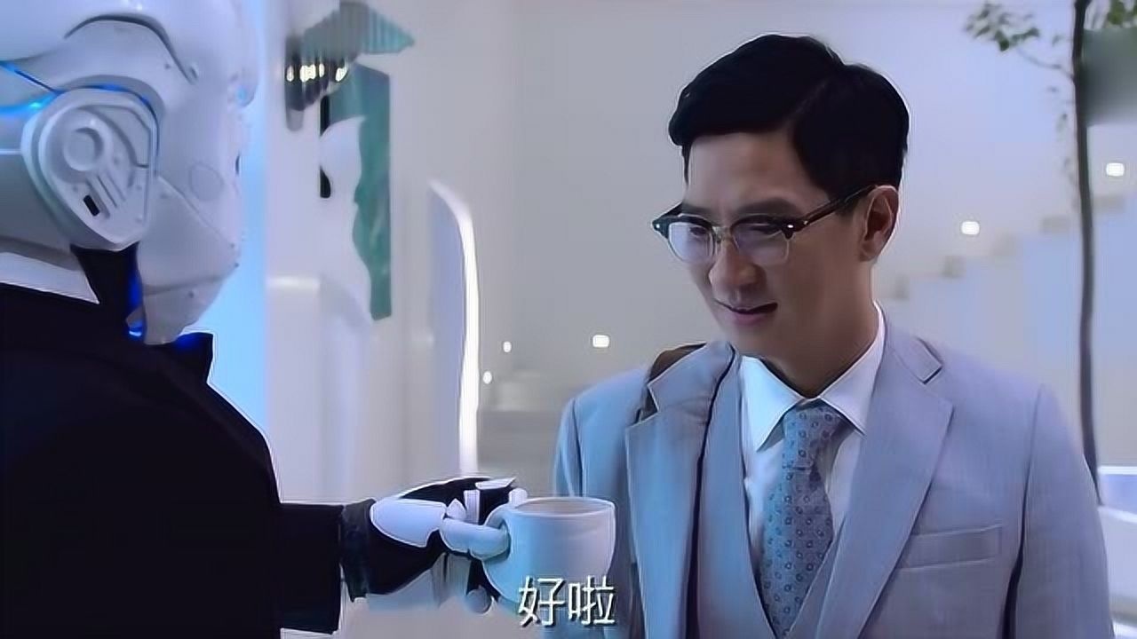 澳门风云2傻强功能齐全还能加热咖啡张家辉一秒变黑人