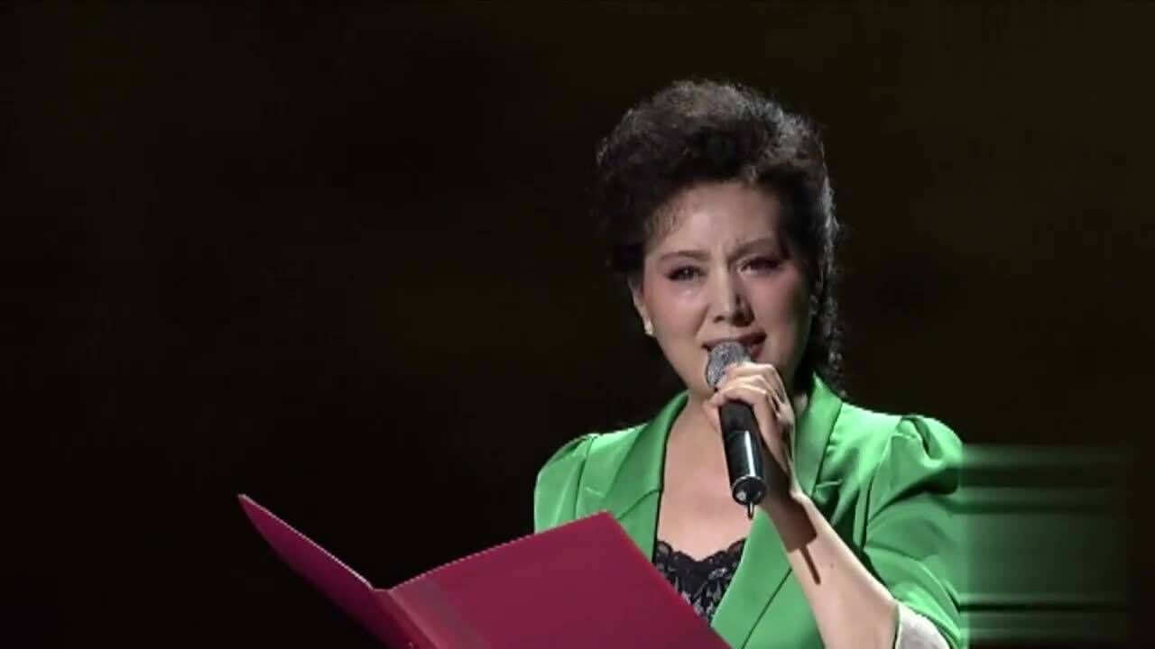 温玉娟诗朗诵《历史的印记之历史篇》,情绪到位堪称经典!