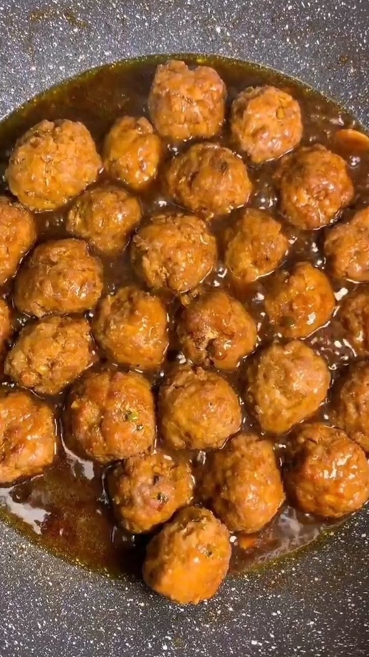 红烧肉丸子美滋滋