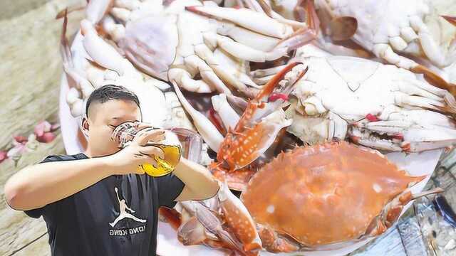 黄岛路海鲜市场 大胡子形象命名的啤酒屋 明码标价卖的是厚道