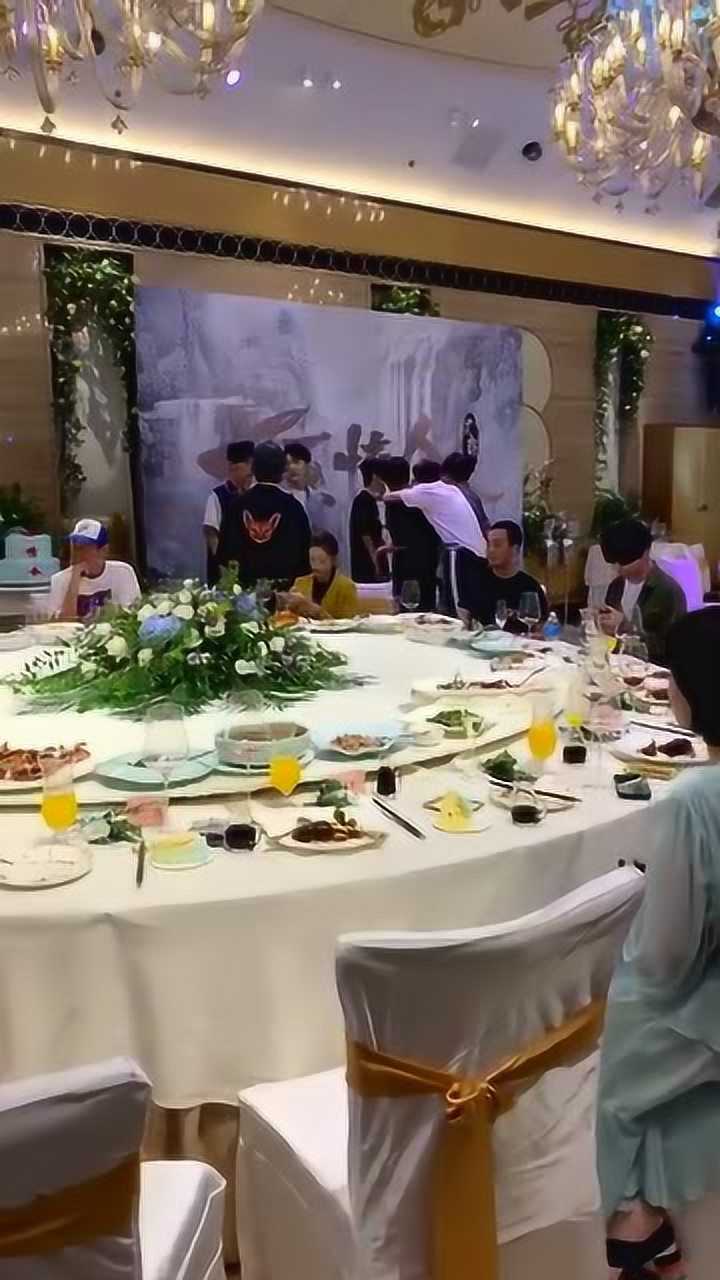 陈情令北京庆功宴小哥哥都挺火哈