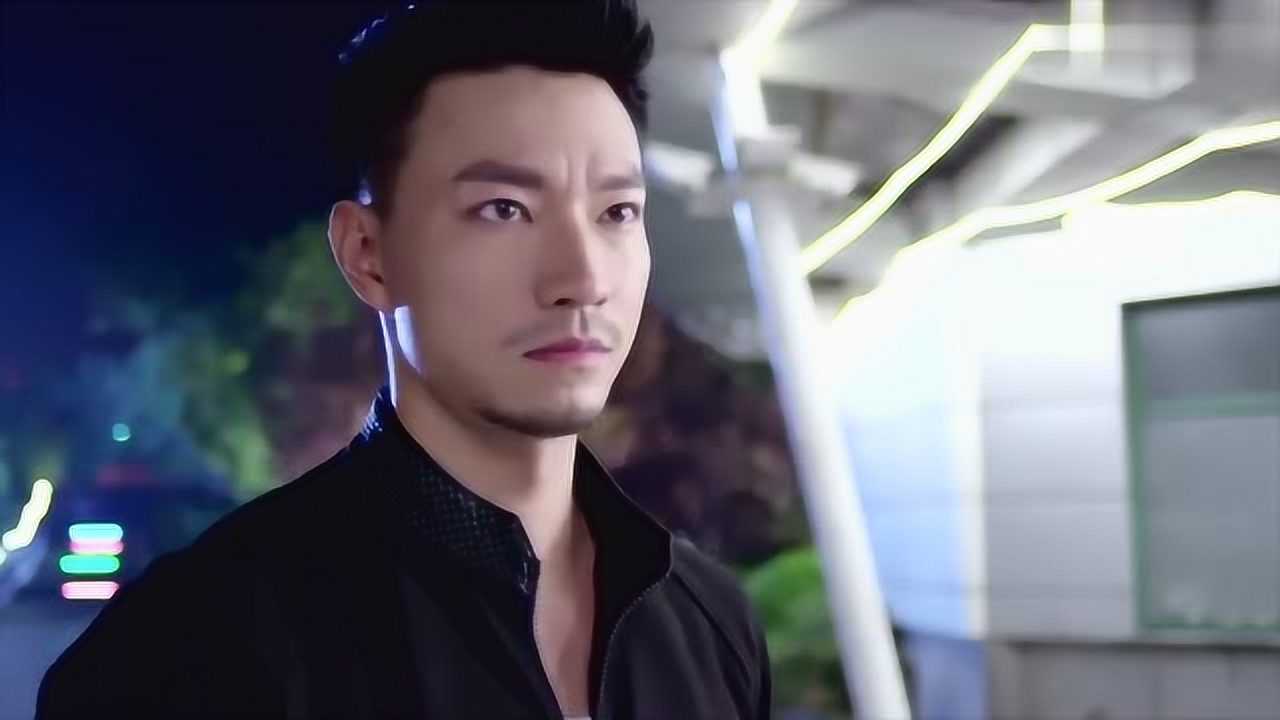 麻辣变形计柳莎纠缠剧亮跟吴飞打了起来结果打不过吴飞