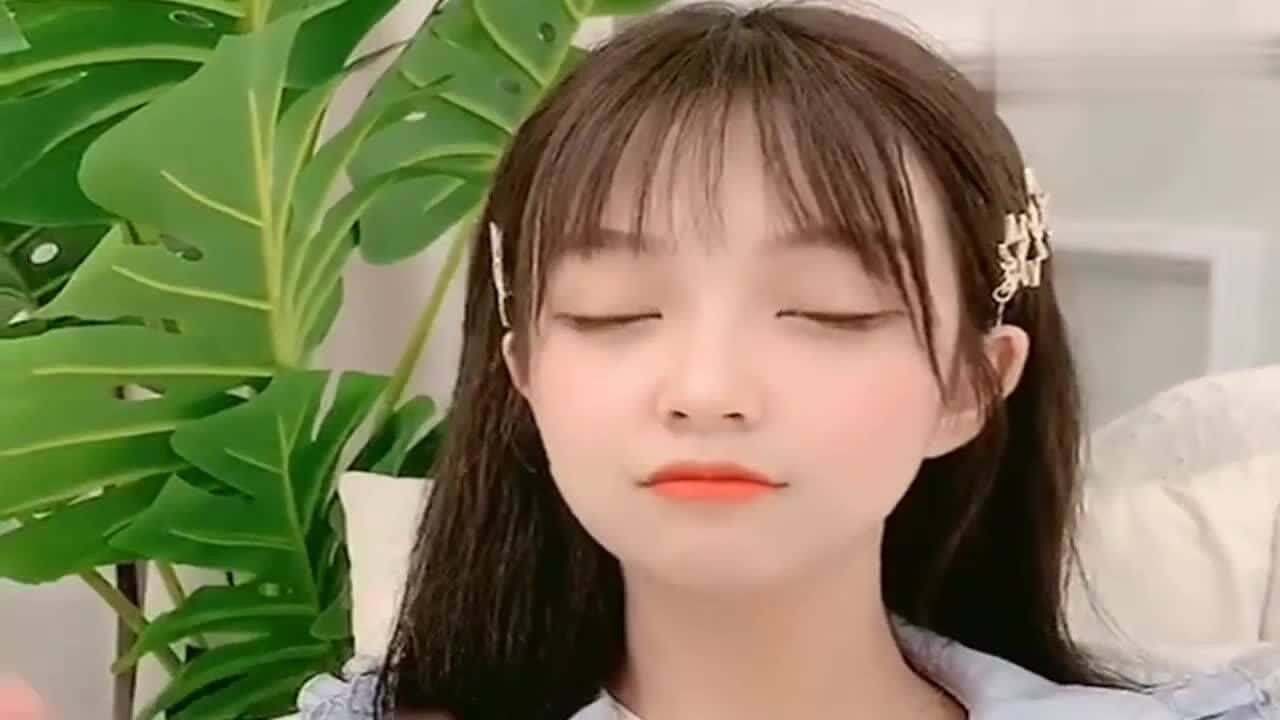 哥哥向苓妹借钱苓妹哪有钱啊还是哥哥有办法啊