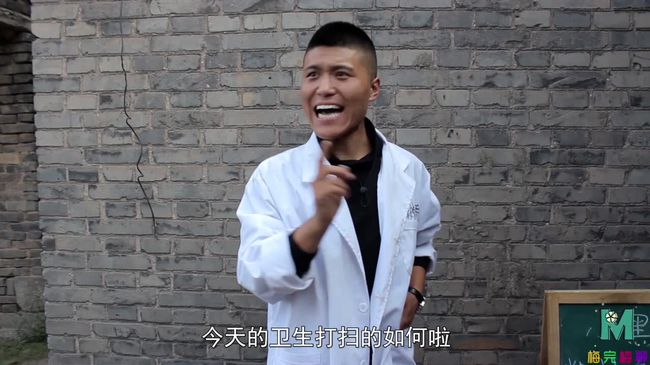 精神病院长测试病人智商让病人开门没想3个病人一个比一个憨