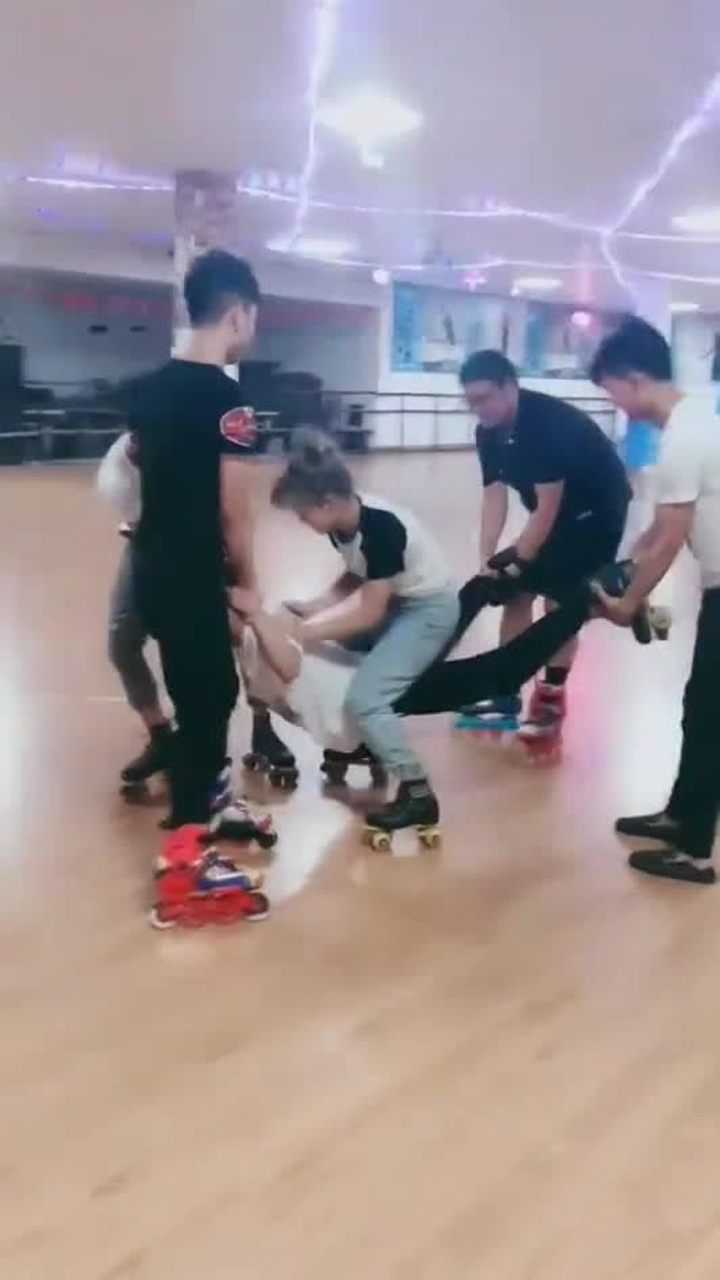 也体验一把双飞是什么感觉_腾讯视频