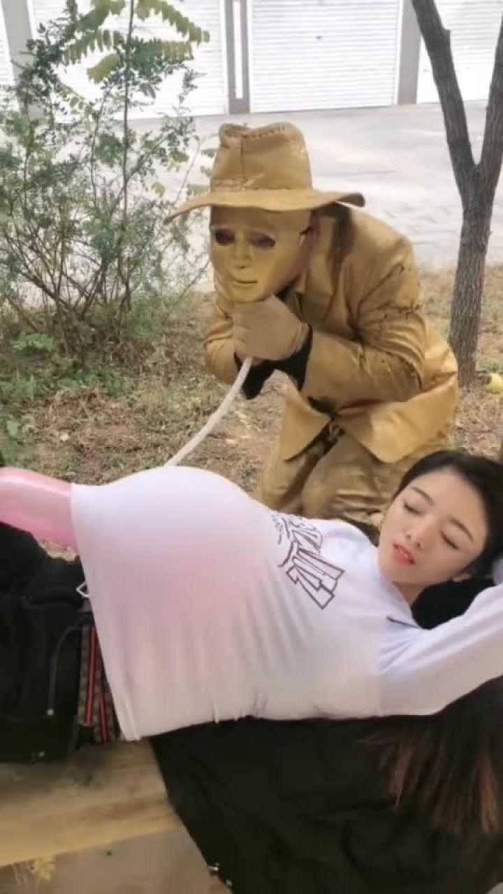 打肚子视频图片