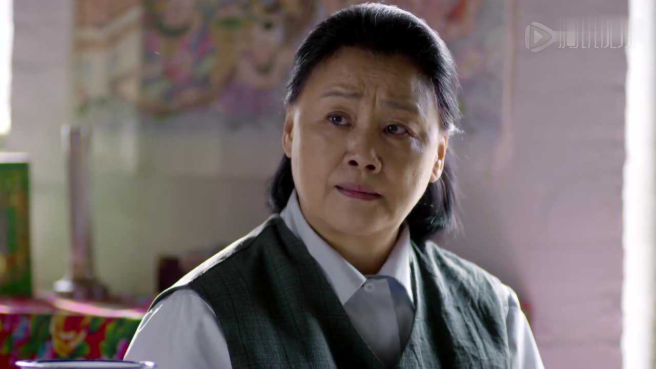 我的二哥二嫂周文当了副县长全家都高兴