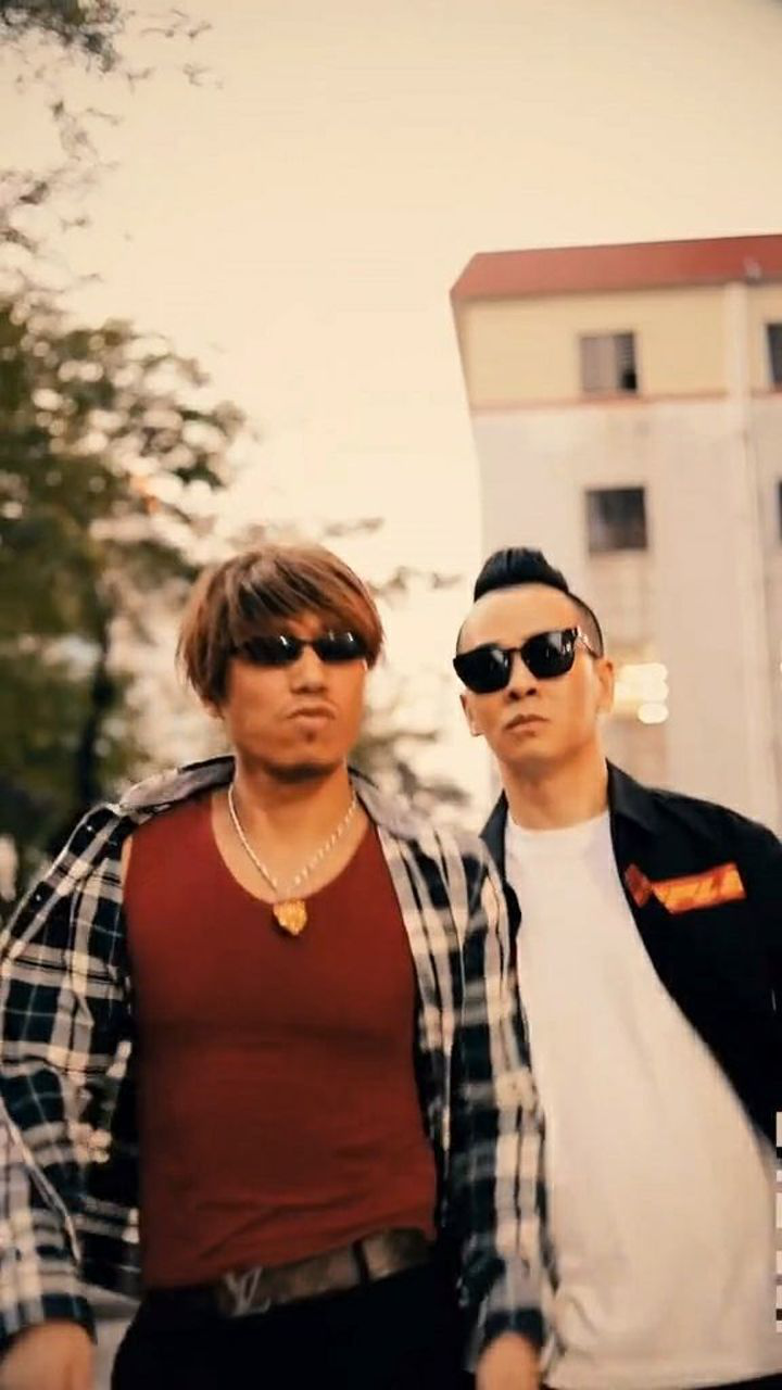 年轻人嚣张跋扈