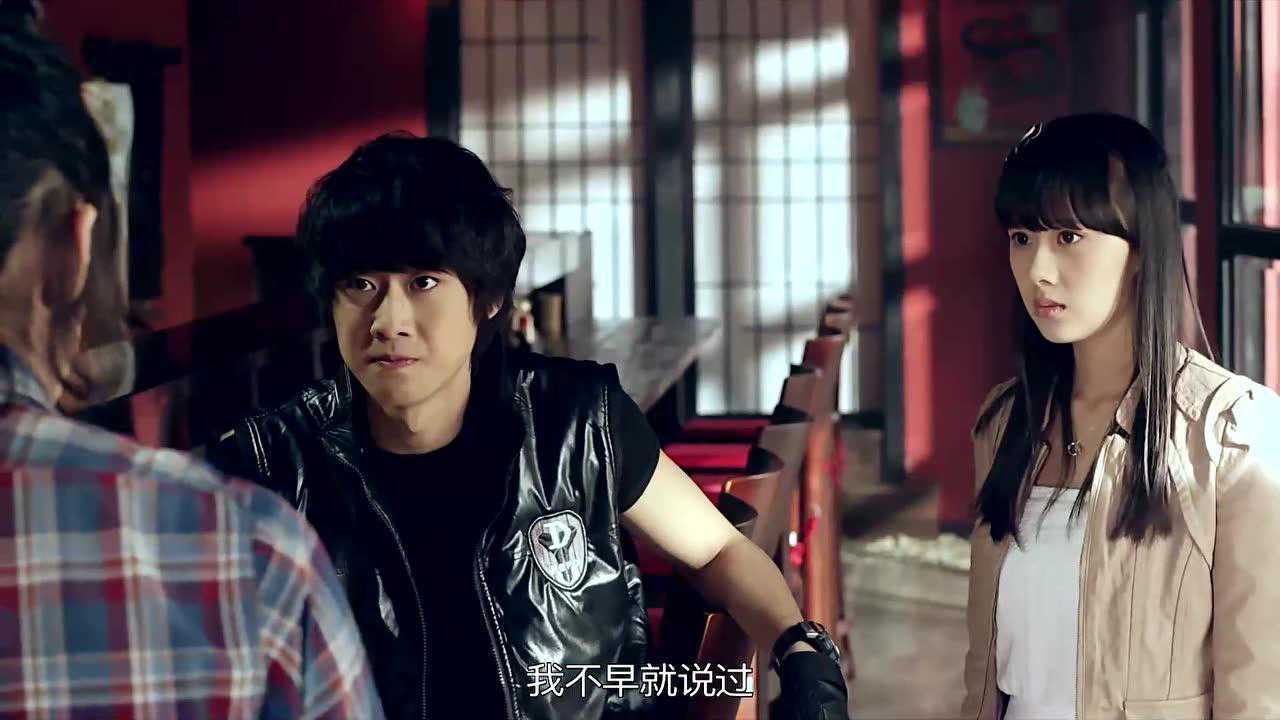 铠甲勇士铠传:柯胜离开d卫队,端木的样子好欠揍啊