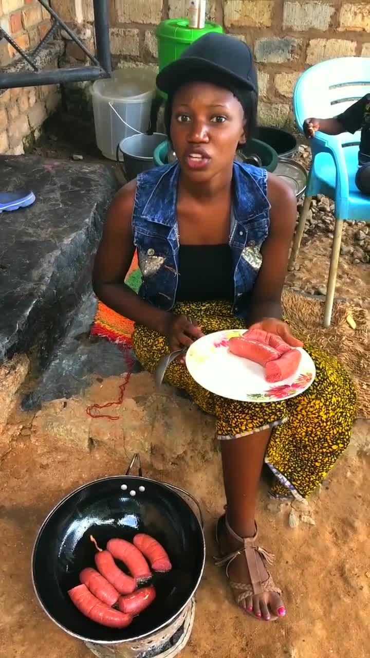 天哪有人说这是非洲老鼠肉做的火腿肠