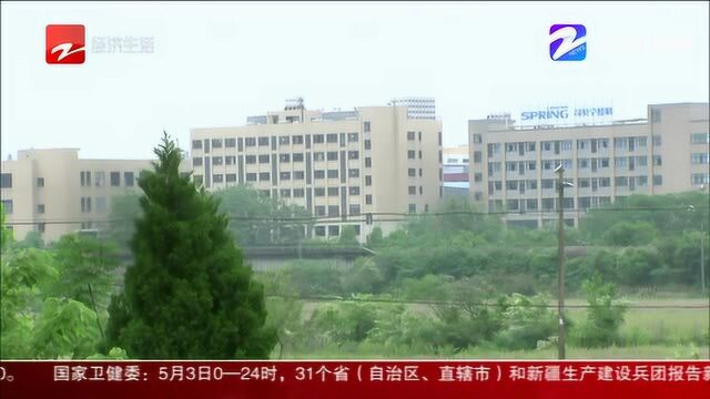 国网工人放弃休息改造线路 提前确保迎峰度夏电力供应