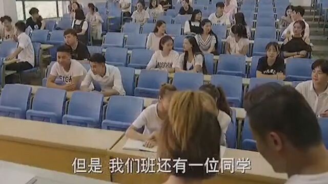 学霸的论文和原作者查重率高达百分百,好家伙连名字都抄了